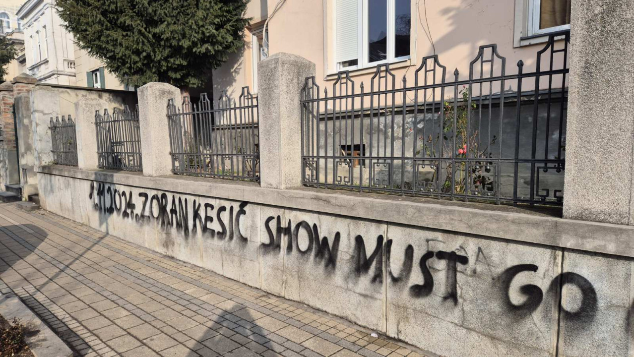 Preteći grafiti protiv Zorana Kesića (foto: privatna arhiva)